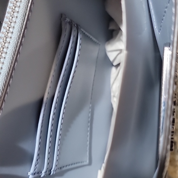 Michael Kors NWT Mercer Pebbled Leather Crossbody Bag IN PALE BLUE - Picture 8 of 8